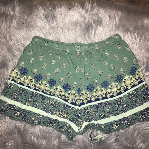 ✨✨✨cute summer shorts - Picture 2 of 3
